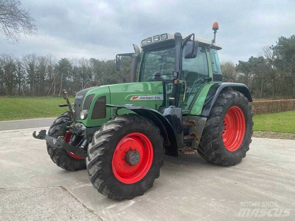 Fendt 716 트랙터