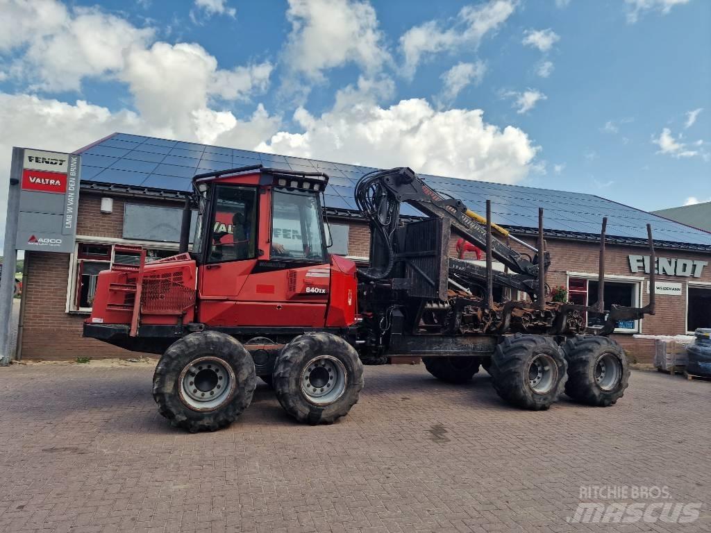 Komatsu 840 TX 원목 포워더