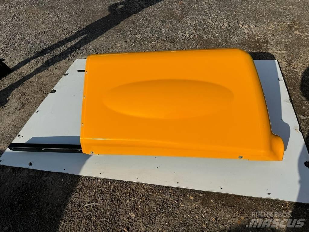 JCB ENGINE COVER 섀시 및 서스펜션