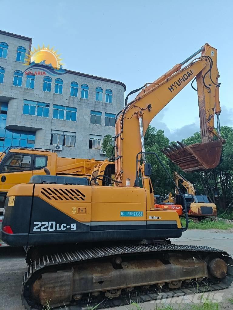 Hyundai R 220LC-9S 대형 굴삭기 29톤 이상