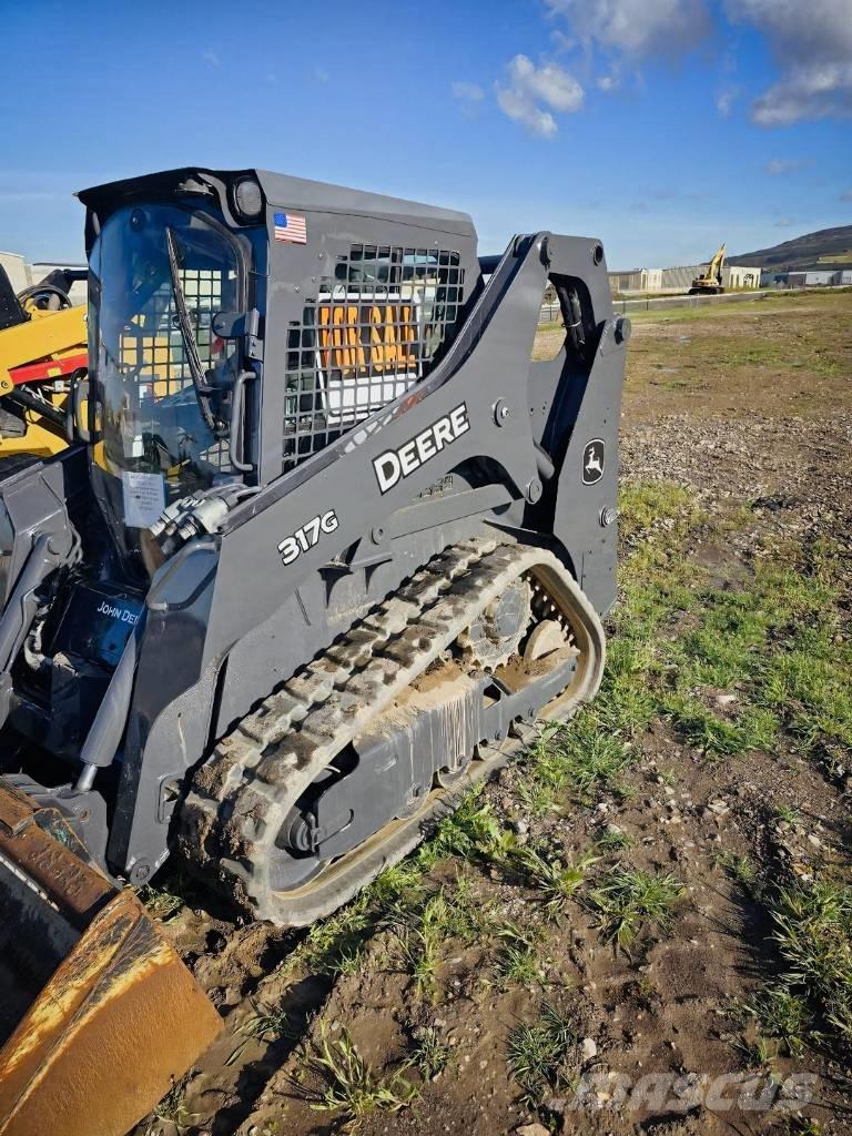 John Deere 317 G  스키드로더