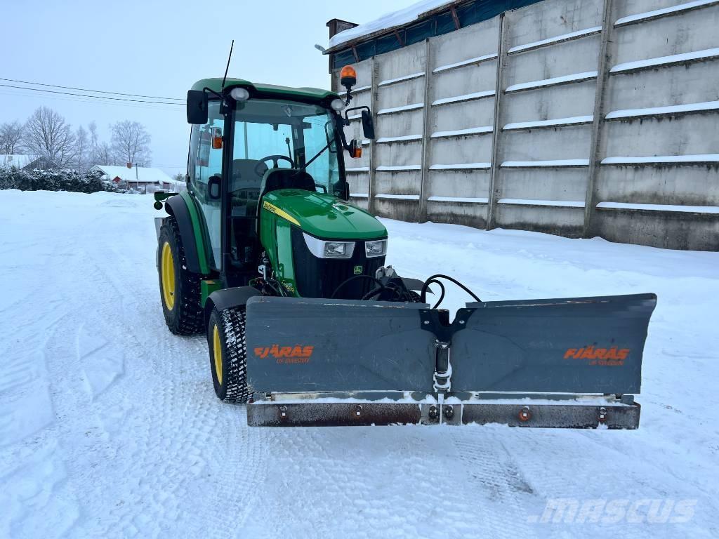 John Deere 4066 R 트랙터