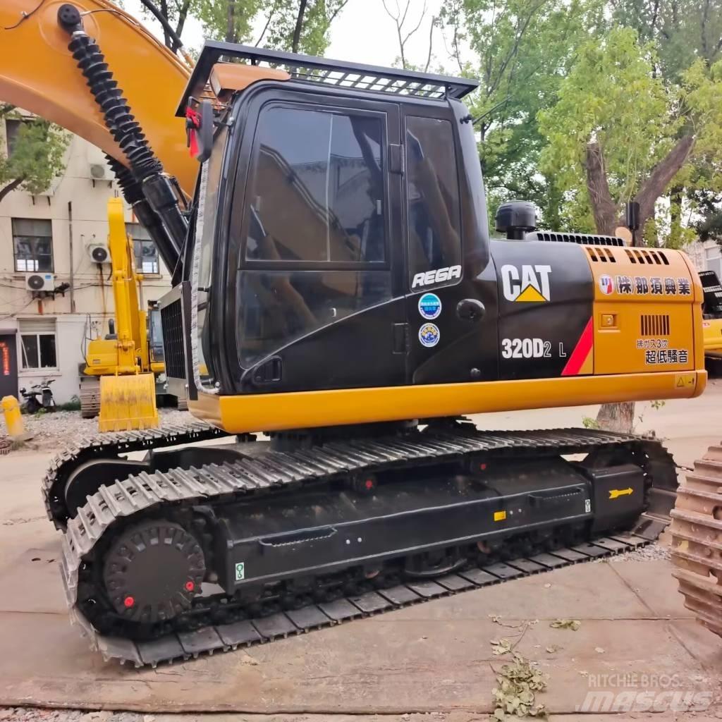 CAT 320D 대형 굴삭기 29톤 이상