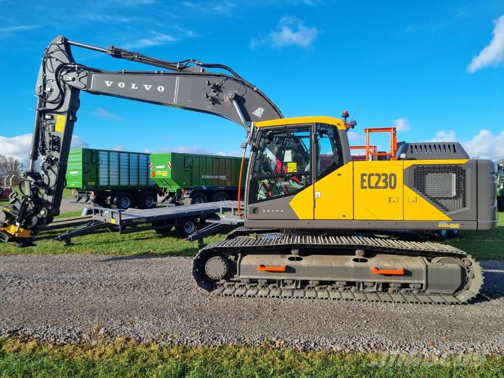 Volvo EC230 F 대형 굴삭기 29톤 이상