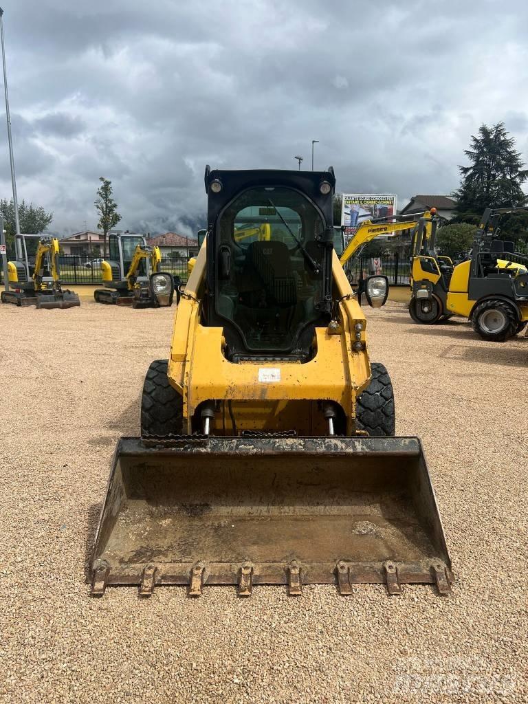 CAT 262 D  스키드로더