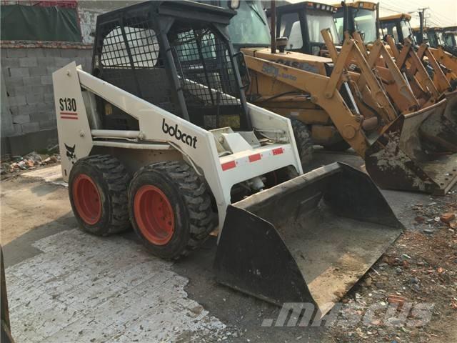 Bobcat S 130  스키드로더