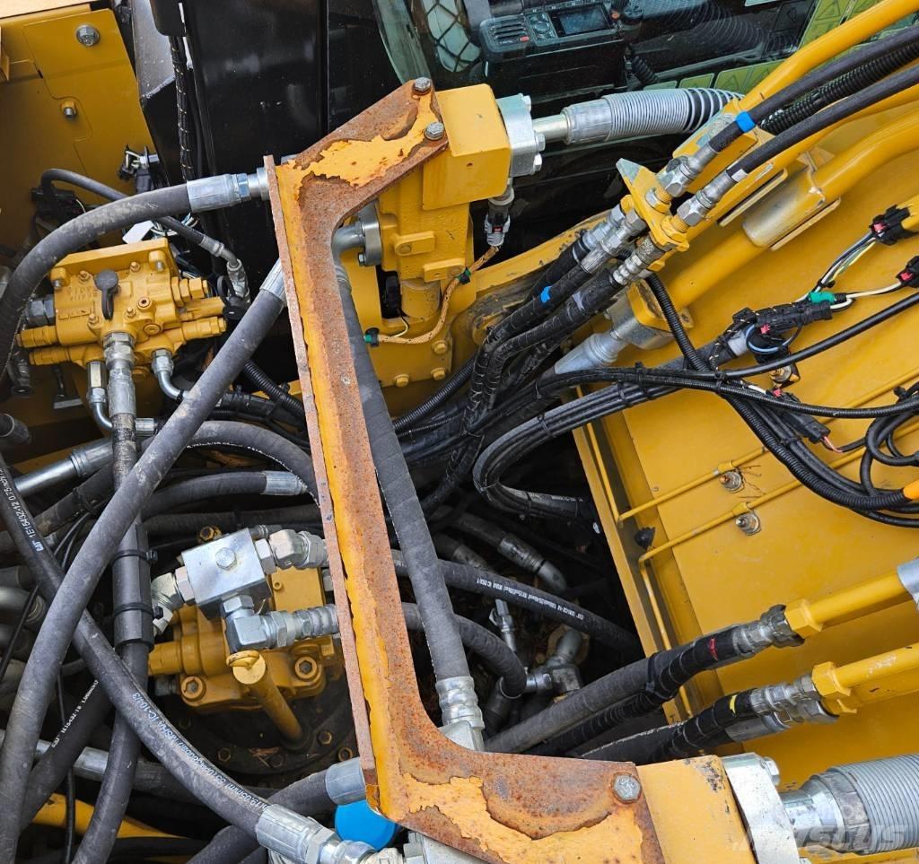 CAT 320 대형 굴삭기 29톤 이상