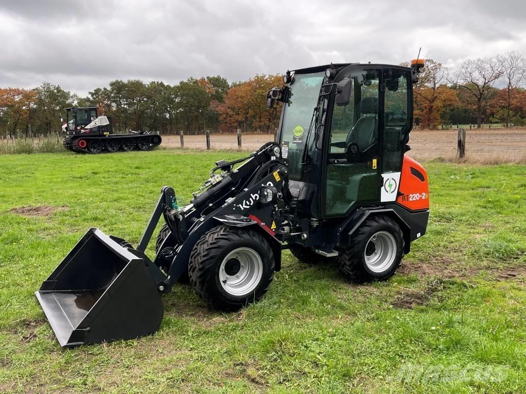 Kubota RT220-2e  휠로우더