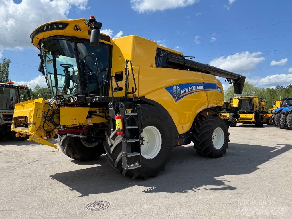 New Holland CX 8.90 콤바인 수확기