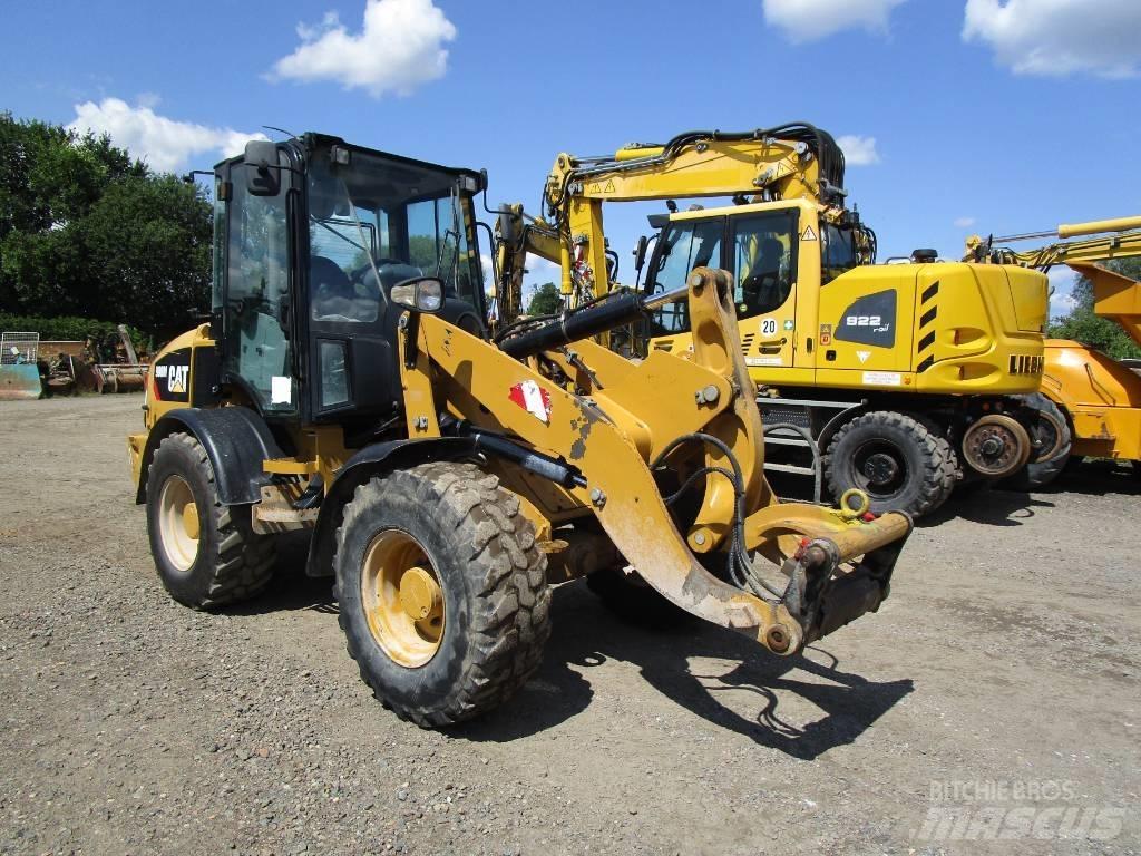CAT 908 M  휠로우더