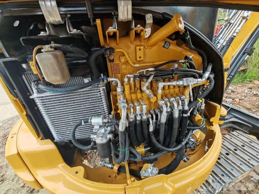 CAT 303.5 E 소형 굴삭기 7톤 미만