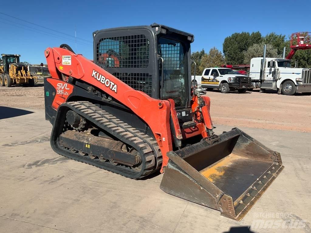 Kubota SVL 95-2 S  스키드로더