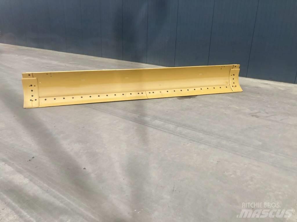 CAT 120M Moldboard 삽날