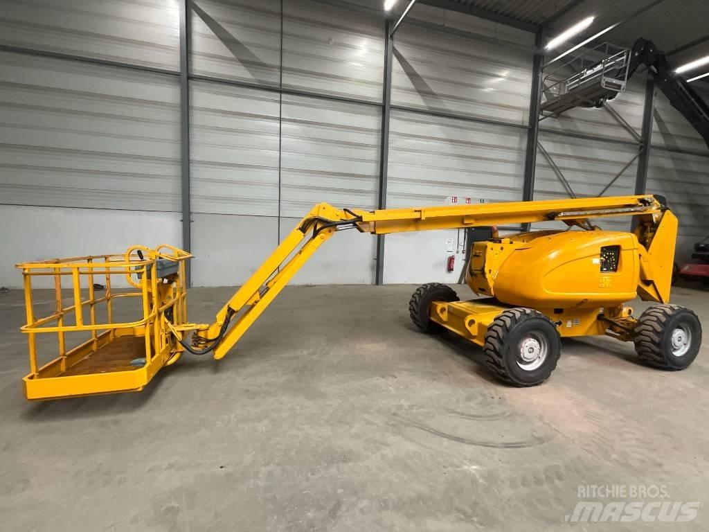 JLG 600 AJ 관절형 전동이동 리프트
