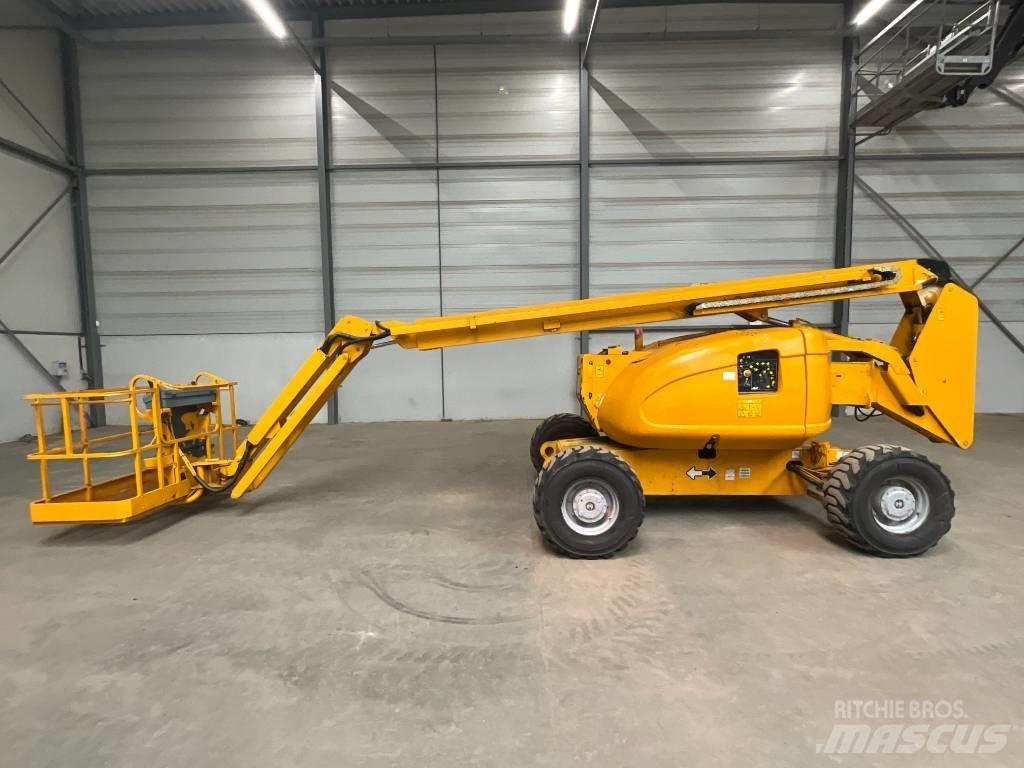 JLG 600 AJ 관절형 전동이동 리프트