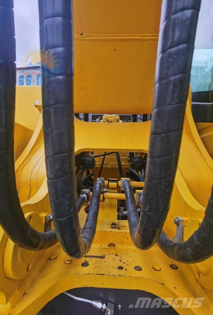 Komatsu PC 400-8 대형 굴삭기 29톤 이상