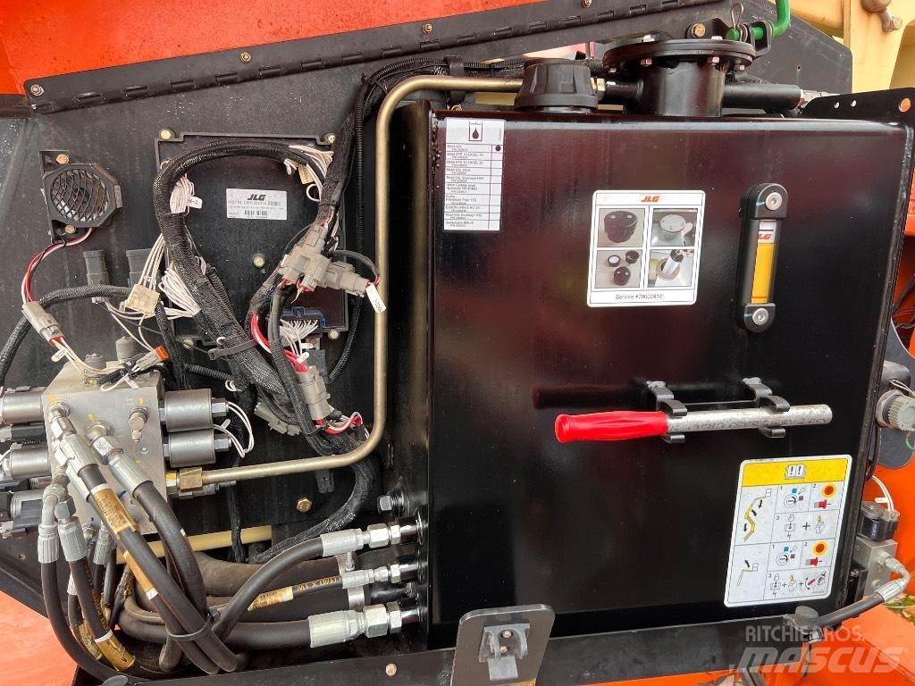 JLG 340 AJ 관절형 전동이동 리프트