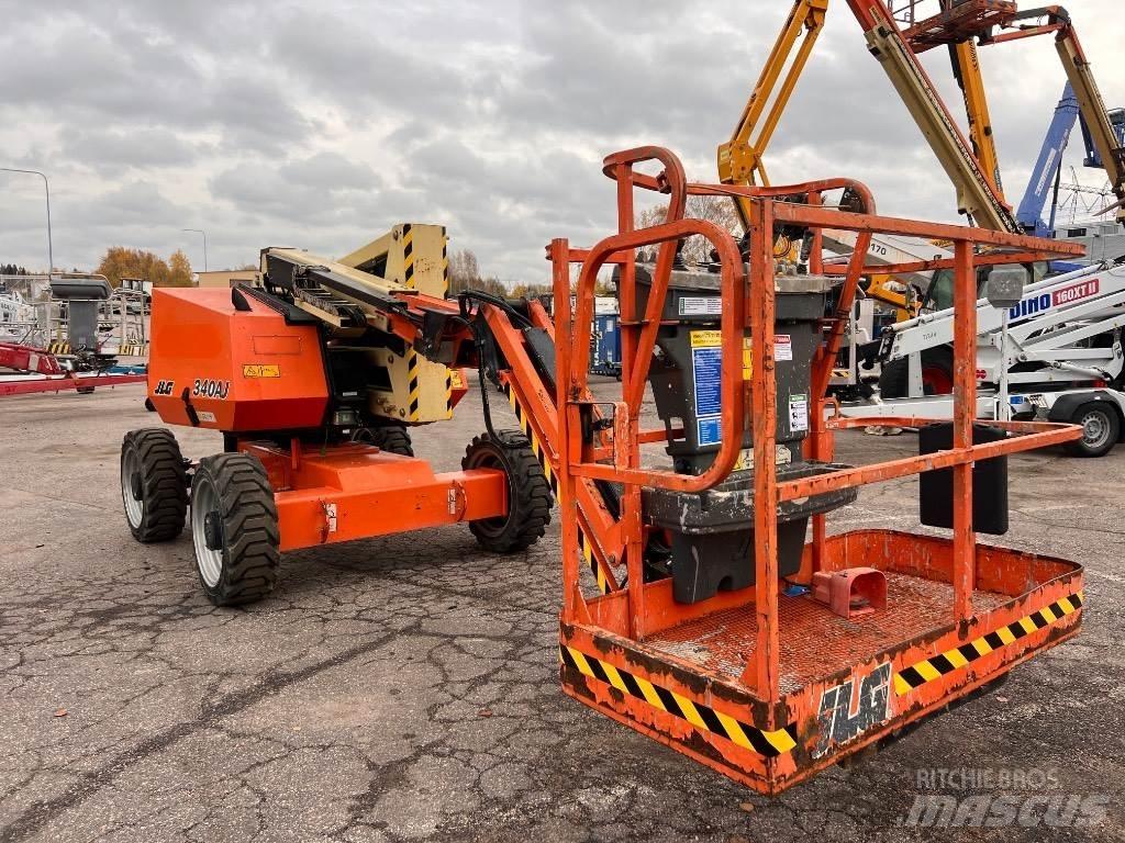 JLG 340 AJ 관절형 전동이동 리프트