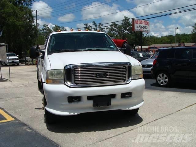 Ford F550 플랫베드/드롭사이드 트럭
