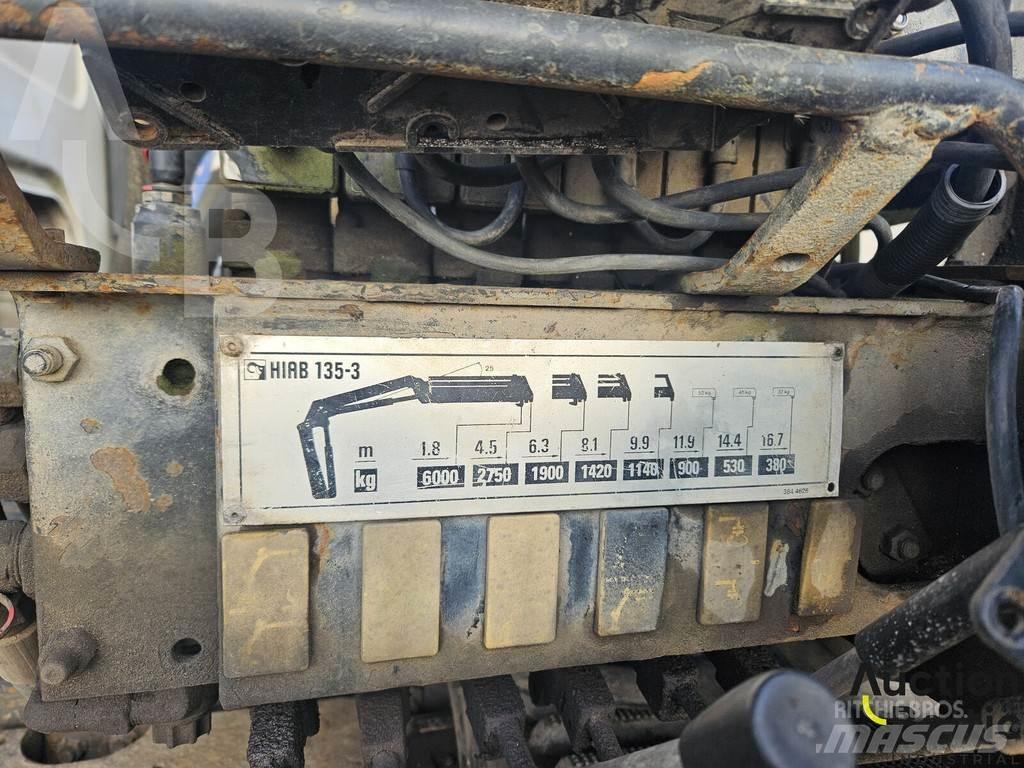 Volvo FE320 훅 리프트 트럭