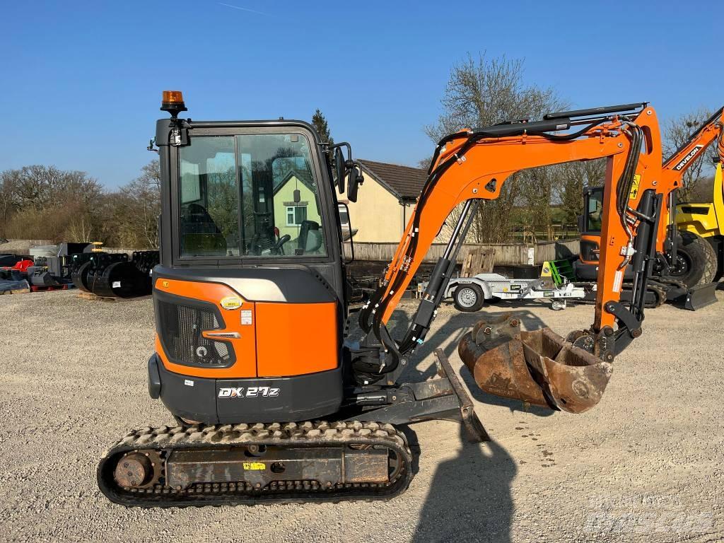 Doosan DX27z-7 소형 굴삭기 7톤 미만