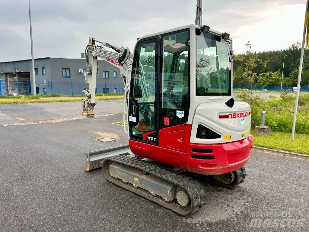Takeuchi TB 235-2 V3 소형 굴삭기 7톤 미만