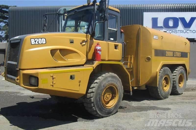 Bell B20D 탱커 트럭