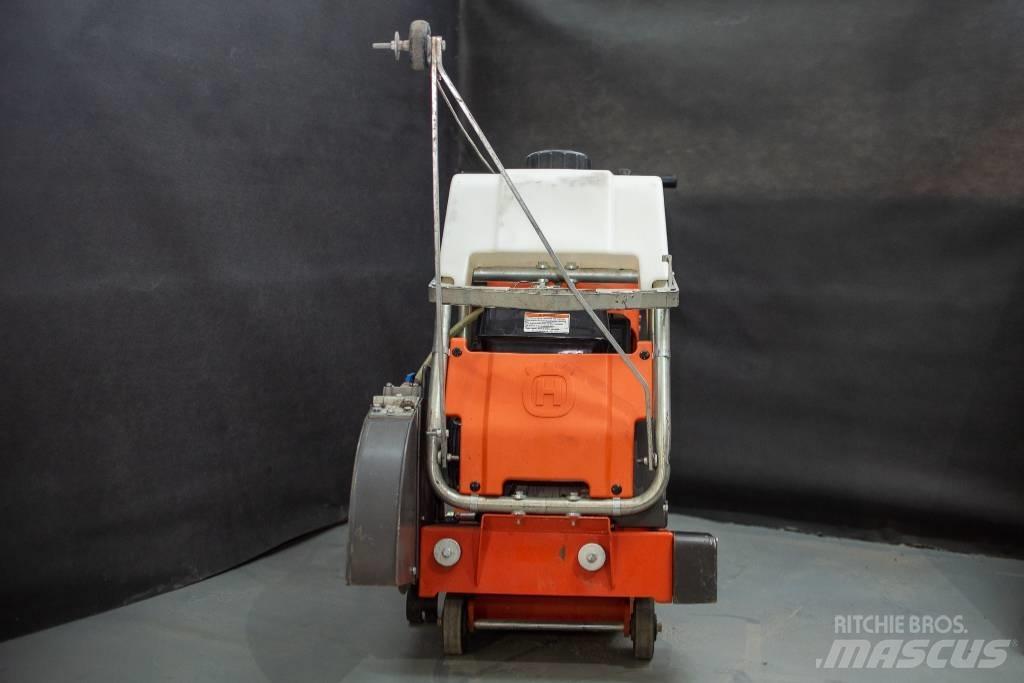 Husqvarna FS413 아스팔트 분할 기계