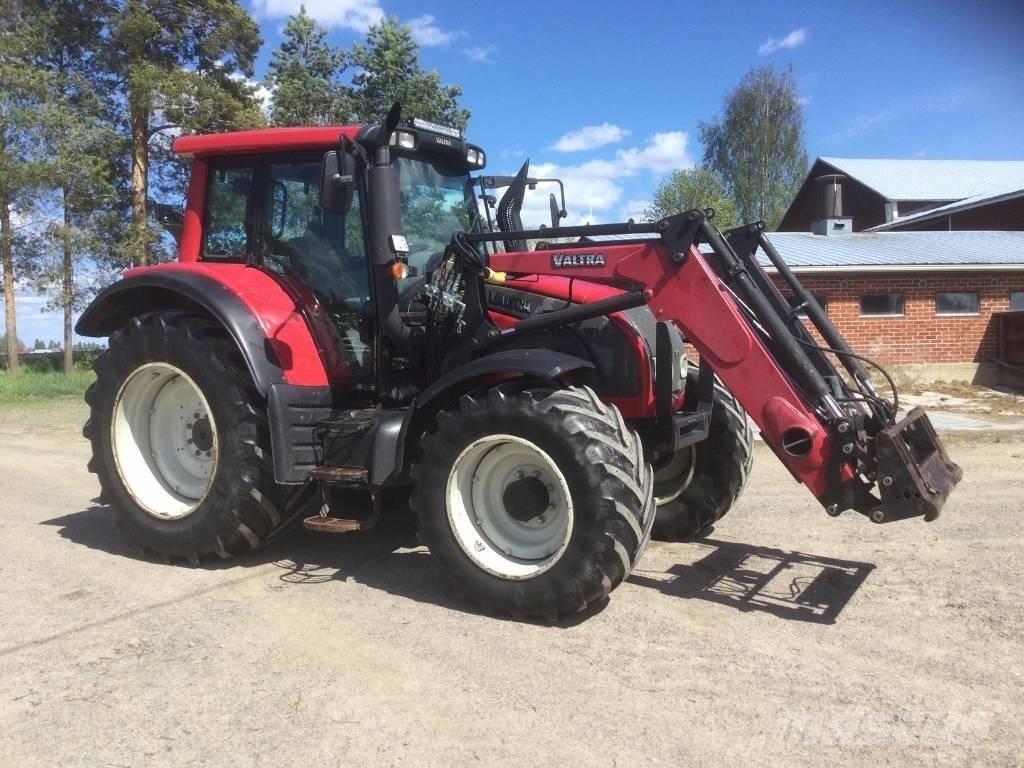 Valtra N 142 Direct 트랙터