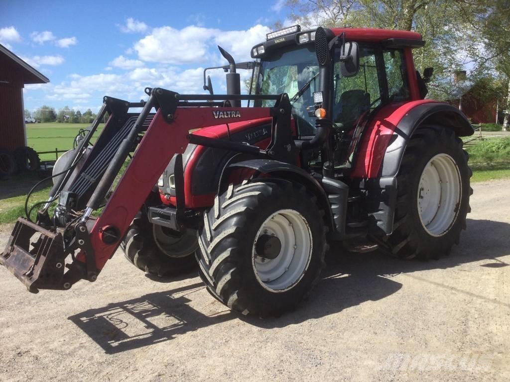 Valtra N 142 Direct 트랙터