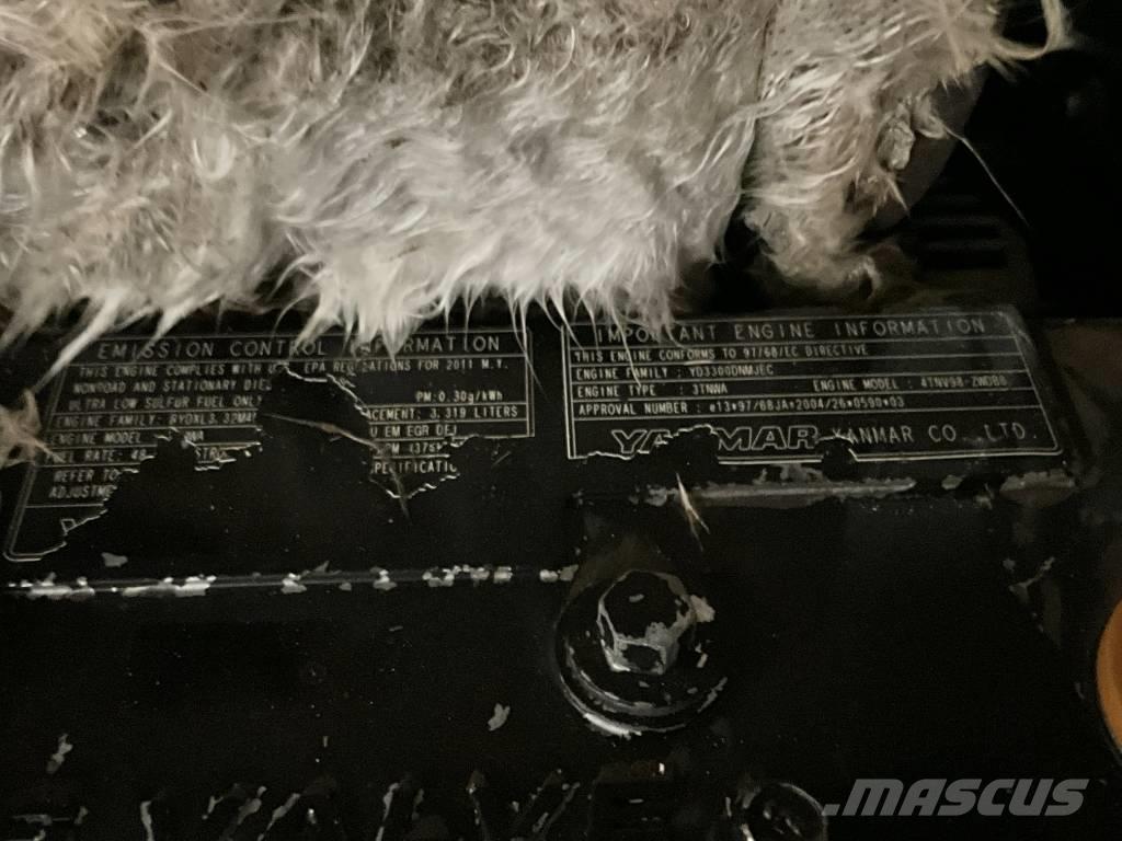 Doosan DX 80 R 중형굴삭기 7톤-28톤