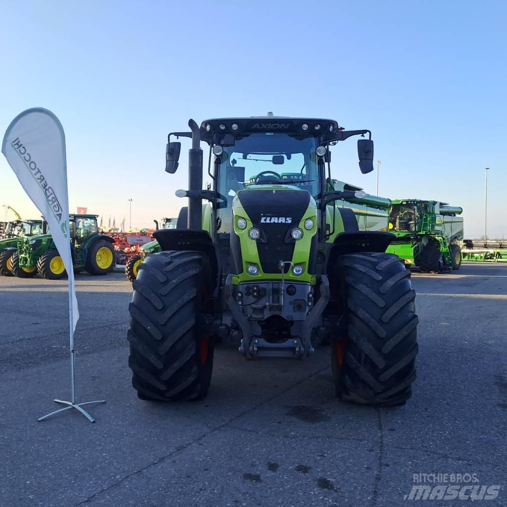 CLAAS Axion 830 트랙터