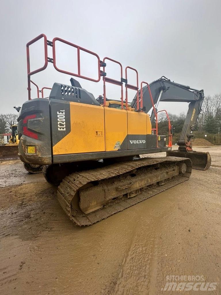 Volvo EC200EL 대형 굴삭기 29톤 이상