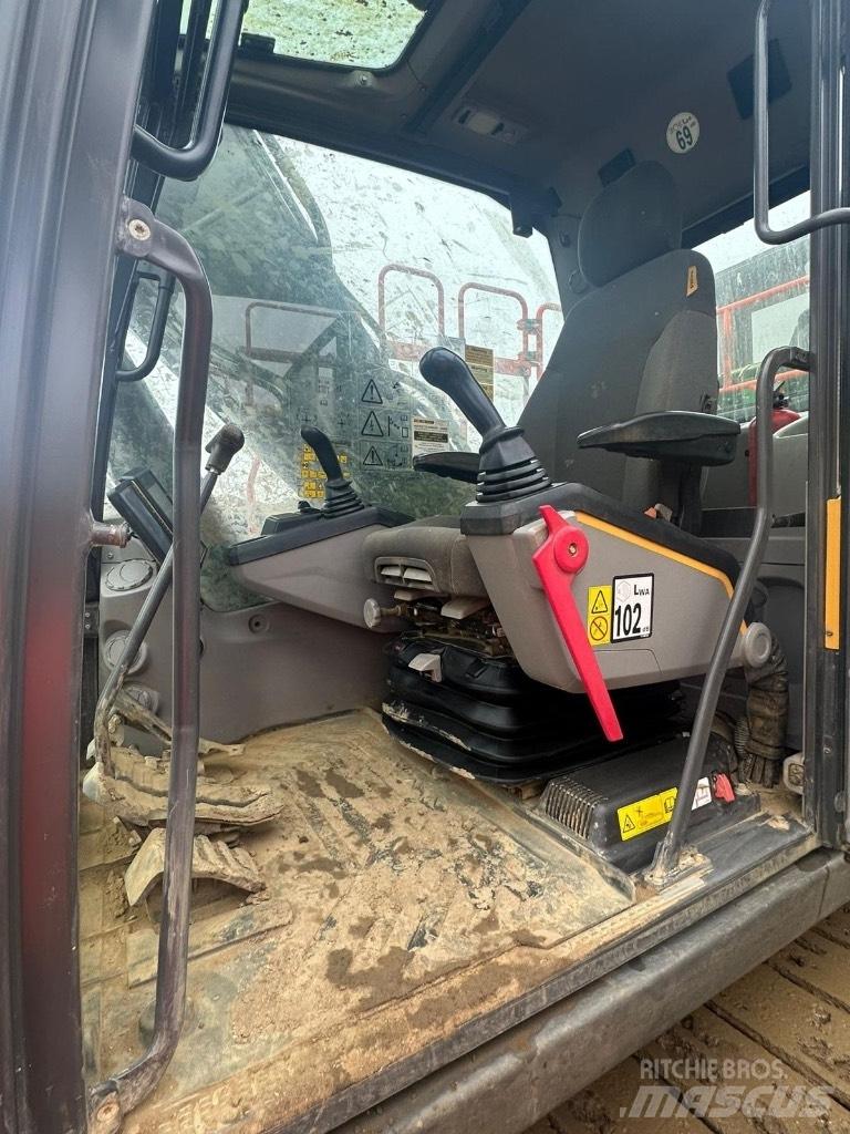 Volvo EC200EL 대형 굴삭기 29톤 이상