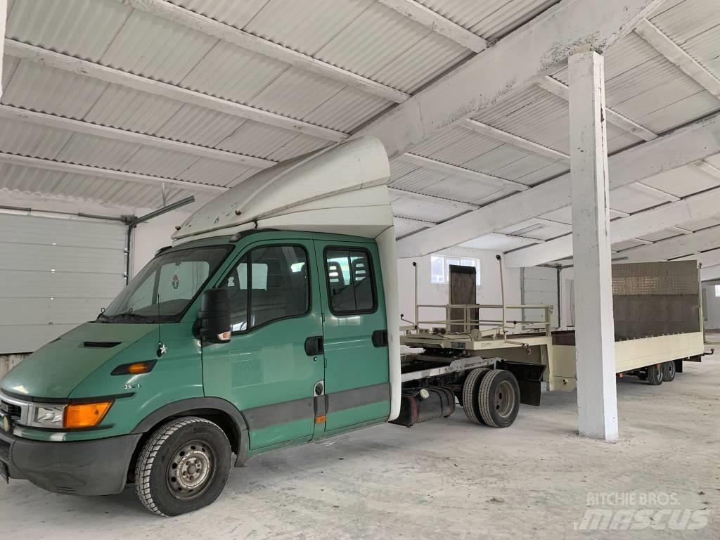 Iveco 3551 패널 화물차