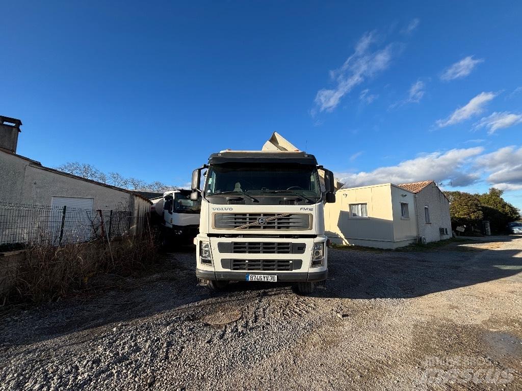 Volvo FM 12 380 덤프 트럭