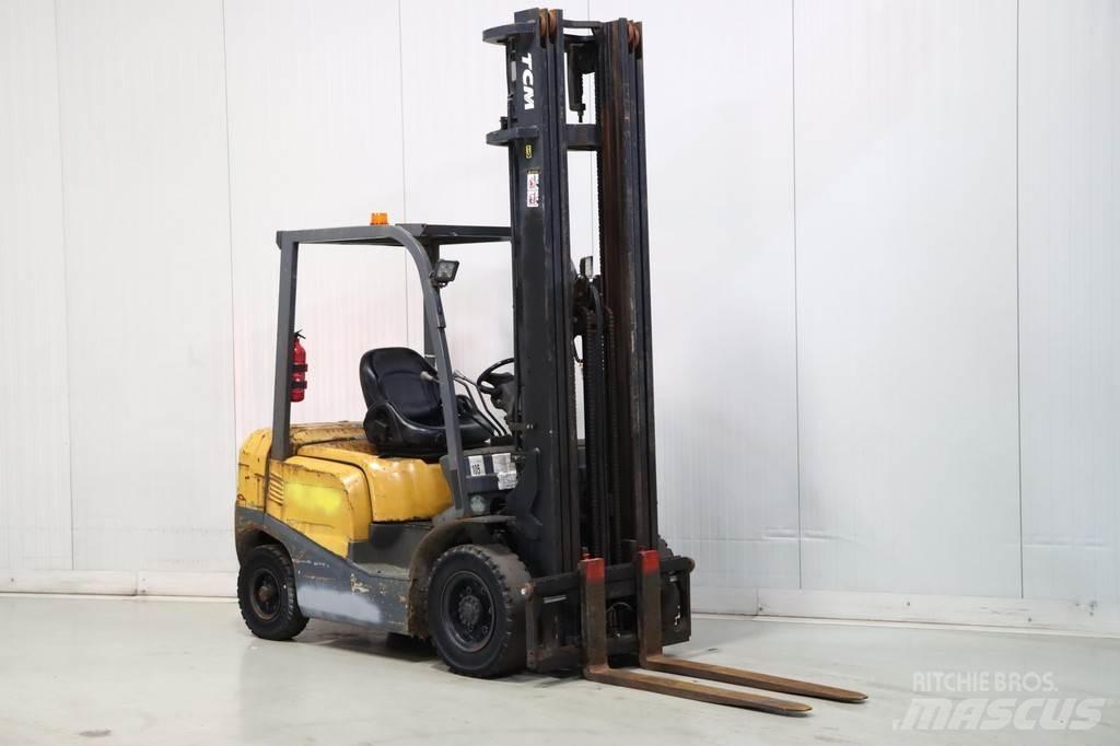 TCM FD25T3 디젤 지게차