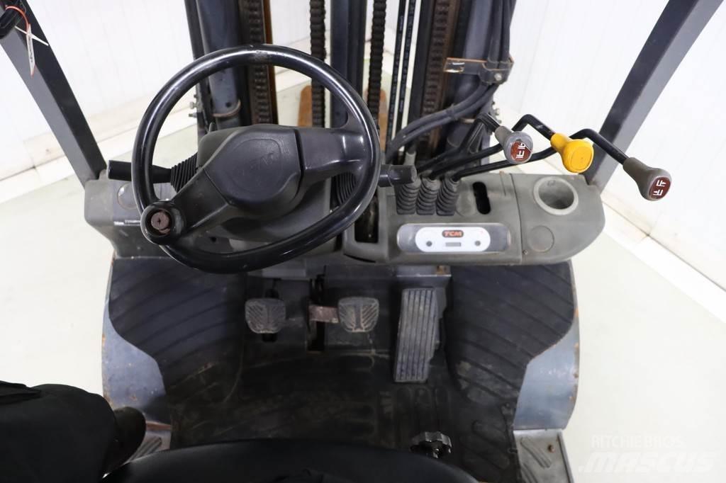 TCM FD25T3 디젤 지게차