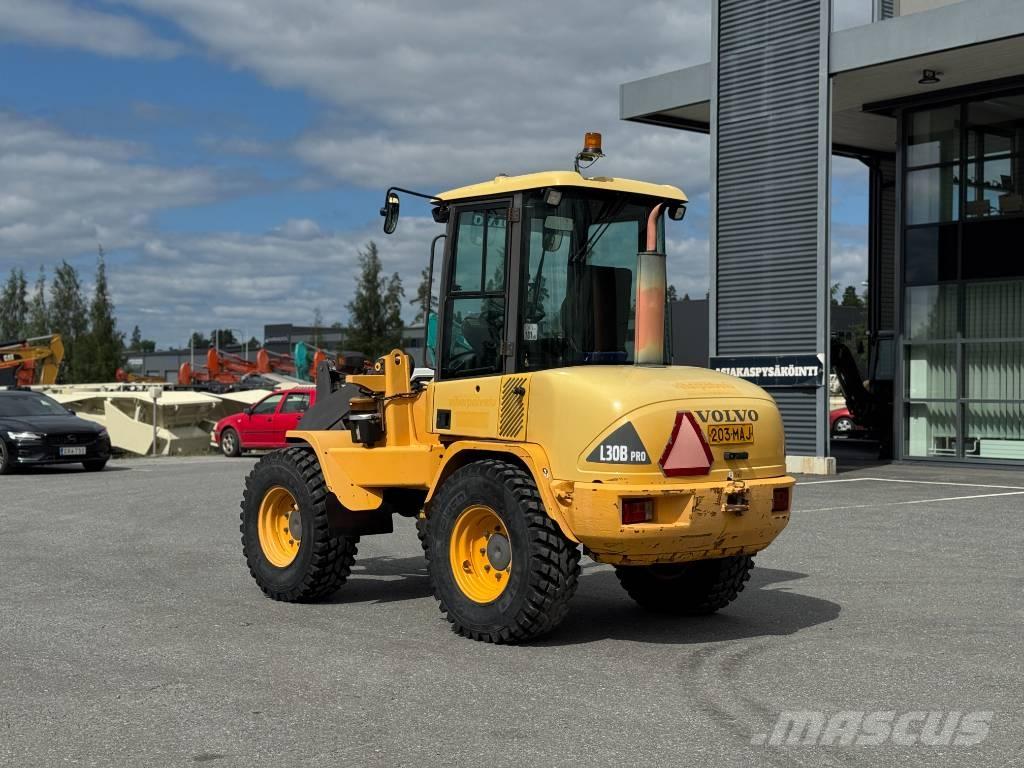Volvo L 30 B  휠로우더