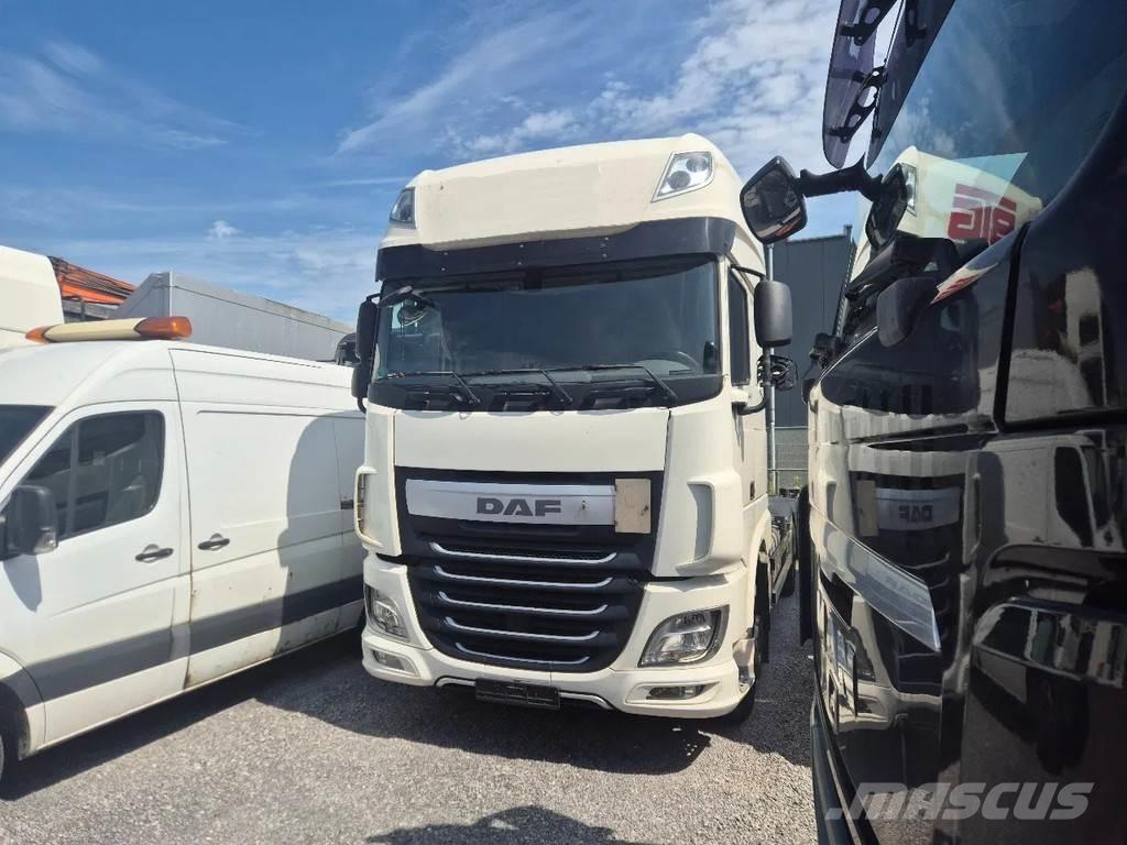 DAF XF 460 6x2 케이블 리프트 탈착식 트럭