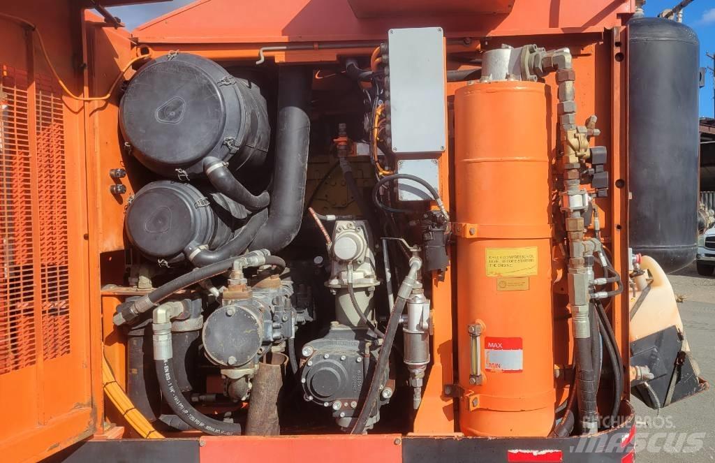 Sandvik DP 1500 도로 굴착기
