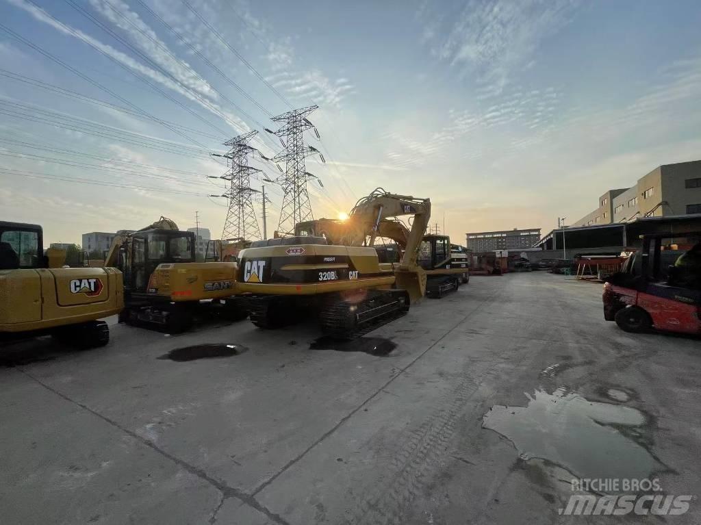 CAT 320 B 대형 굴삭기 29톤 이상