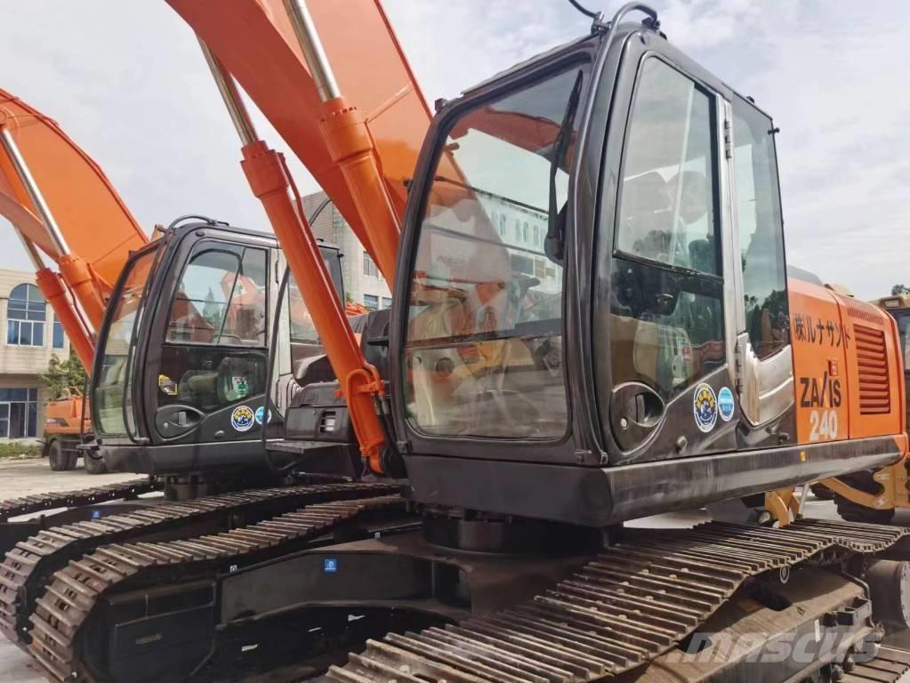 Hitachi ZX 240 대형 굴삭기 29톤 이상