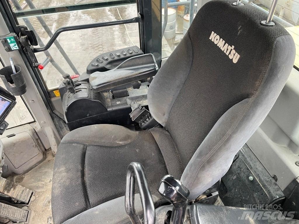 Komatsu WA500-8  휠로우더