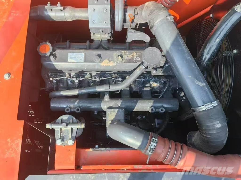 Doosan DX 225 LC 대형 굴삭기 29톤 이상