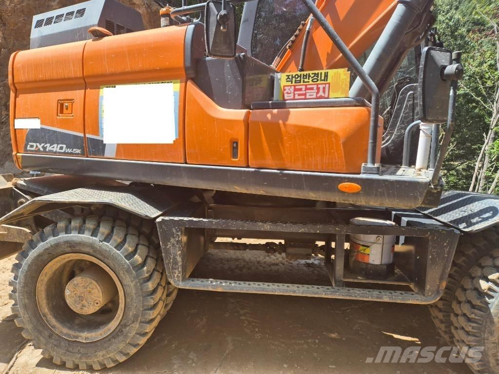 Doorne-Daf DX140W-5  휠 굴삭기