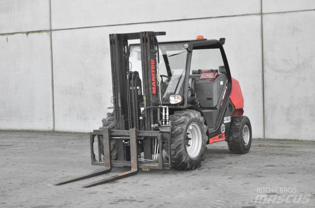 Manitou MC 30-4 디젤 지게차