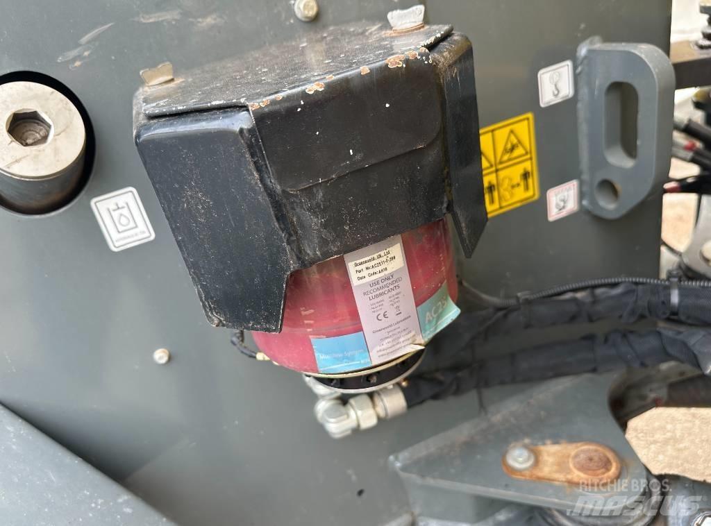 Wacker Neuson DV 100 건설현장 덤프트럭