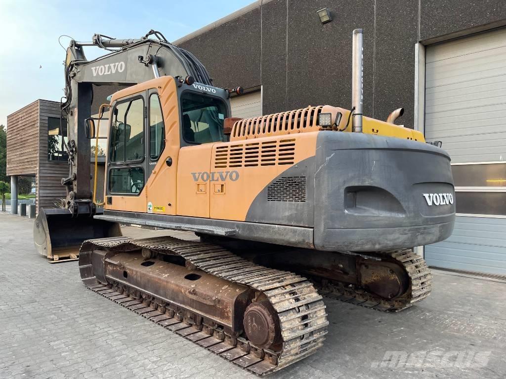 Volvo EC240B 대형 굴삭기 29톤 이상