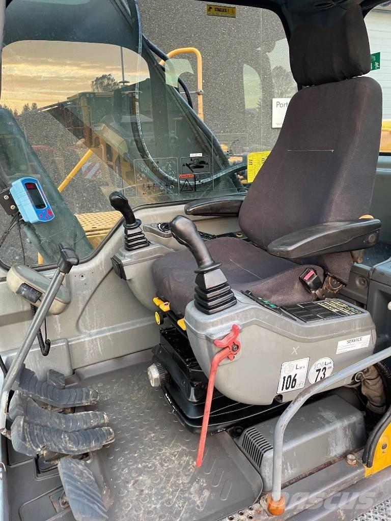 Volvo EC240B 대형 굴삭기 29톤 이상